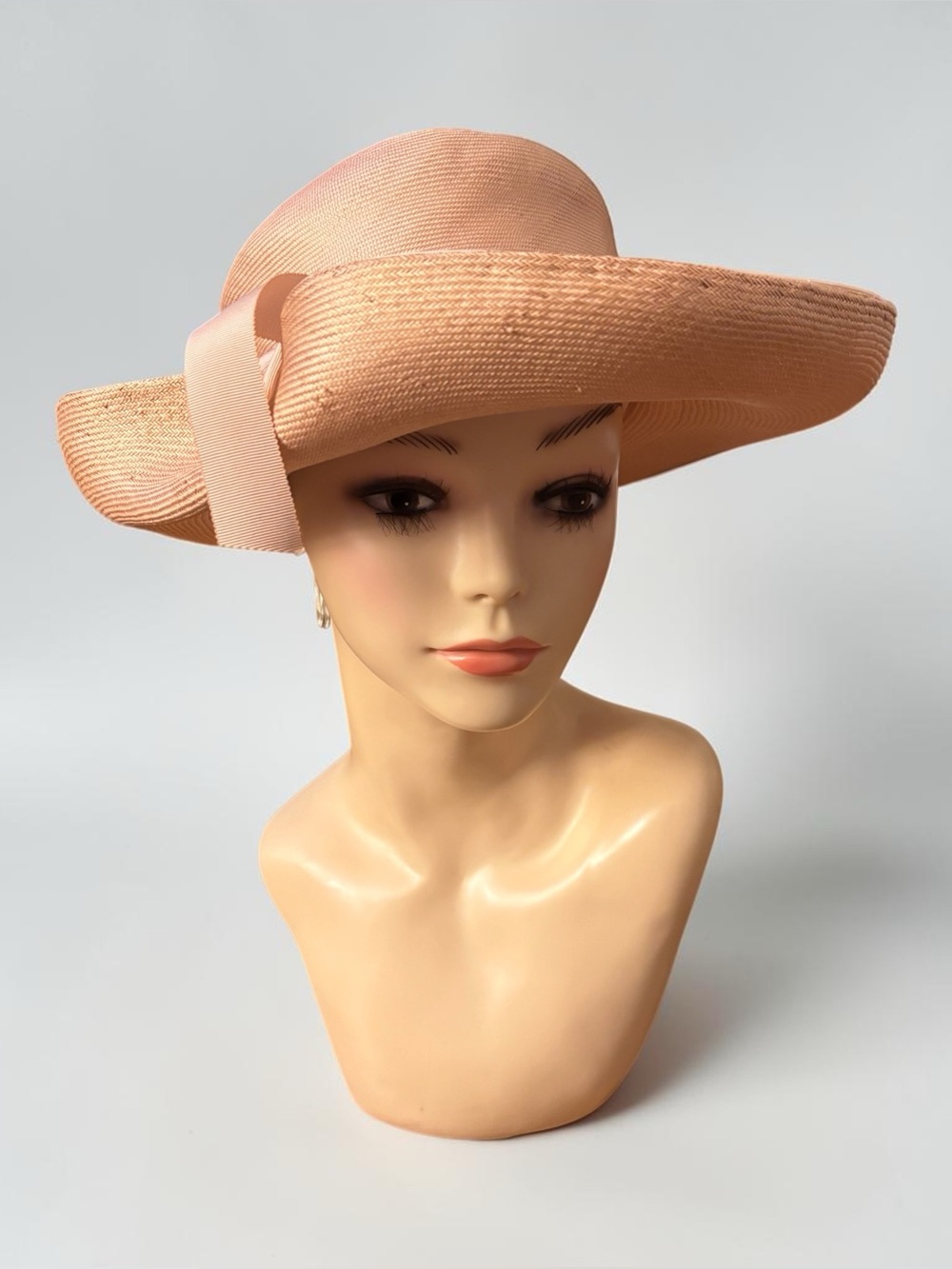 Agnes Boston Vintage Pink Circle Hat w/ Side Bow